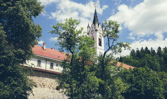 cerkev-mekinje